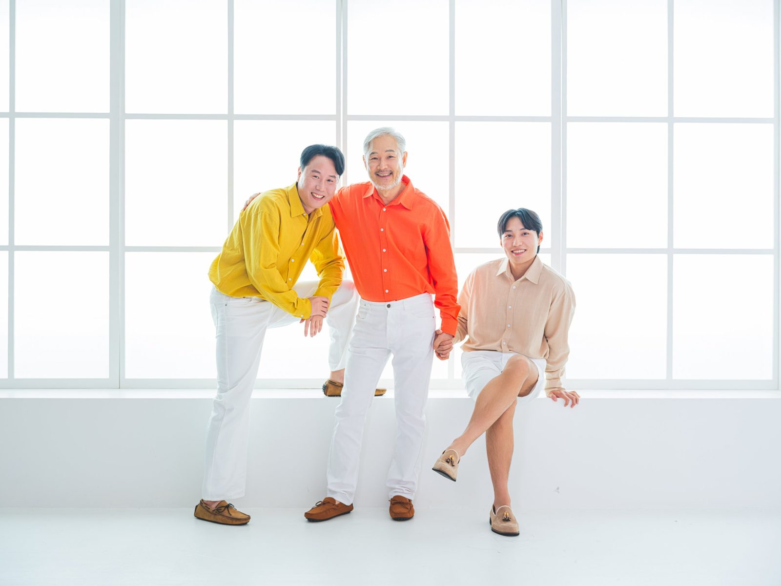 창원 장수사진 — 세대가 함께 모인 가족사진